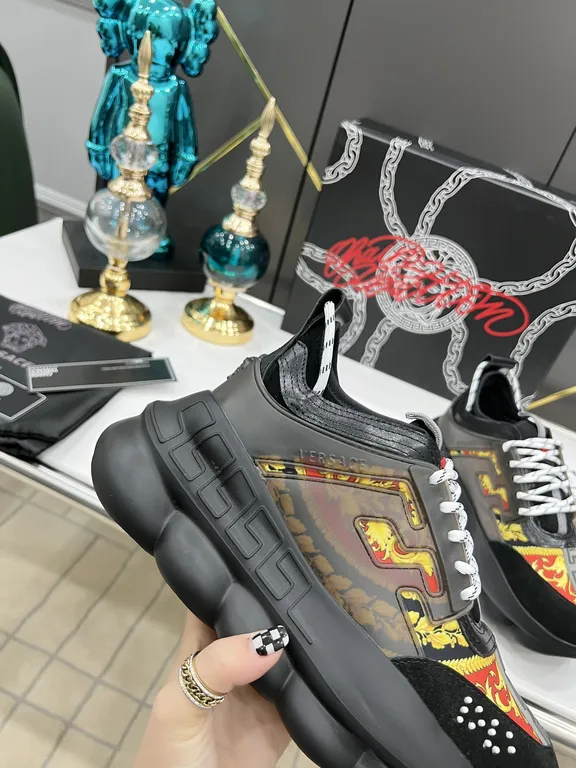 Versace Shoe 